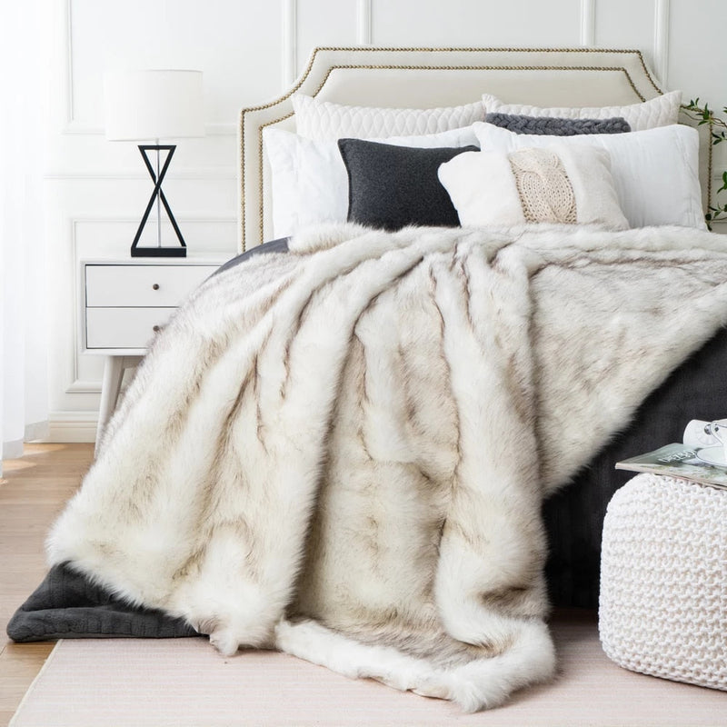 Mallo Platinum Fur Blanket